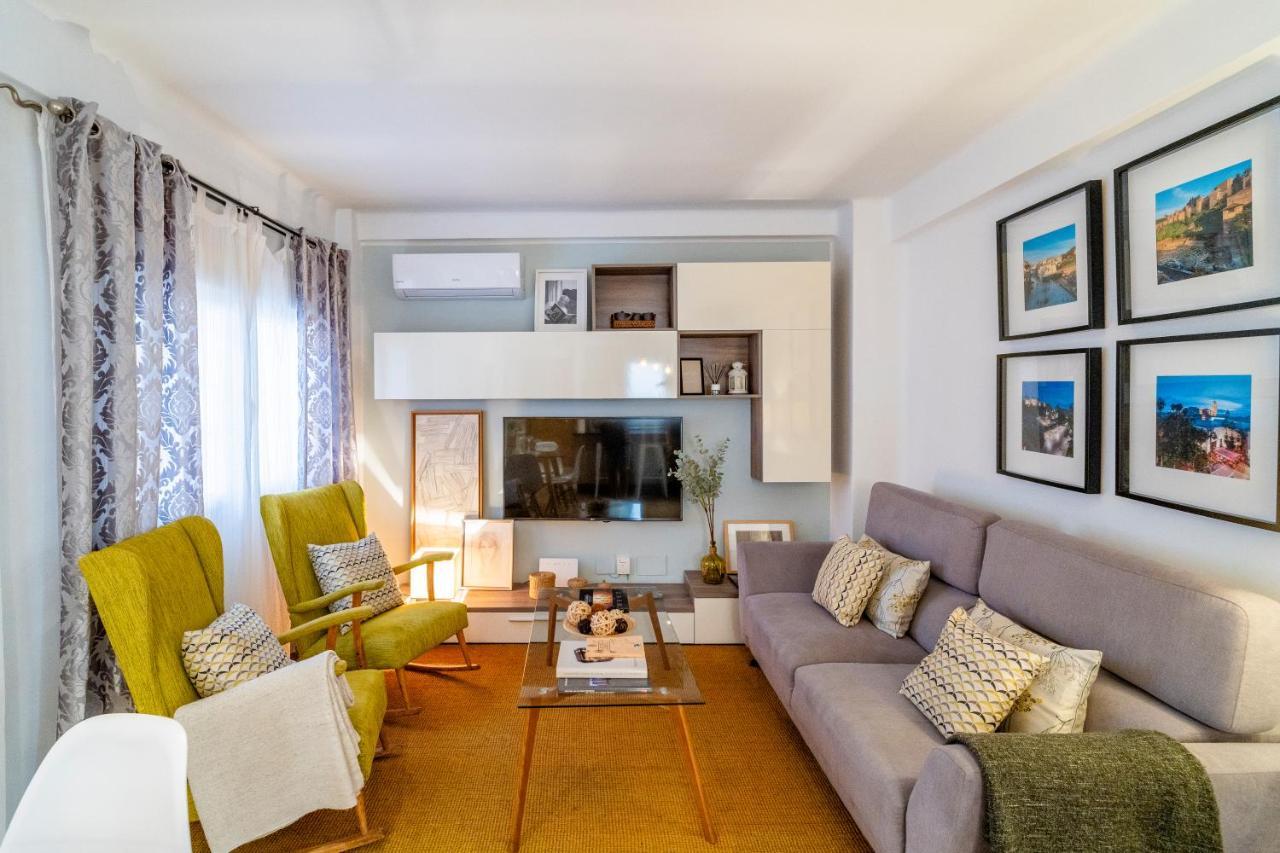 Апартаменты New Luxury House In The Center! Nuevo Piso De Lujo En El Centro. Малага Экстерьер фото