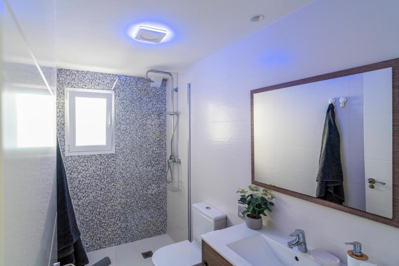 Апартаменты New Luxury House In The Center! Nuevo Piso De Lujo En El Centro. Малага Экстерьер фото